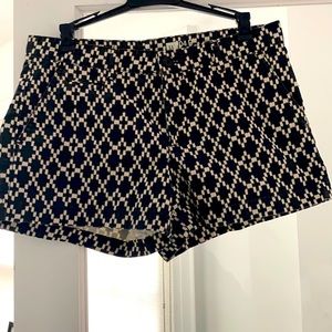 Gap Black Print Cotton Flat Front Shorts size 4